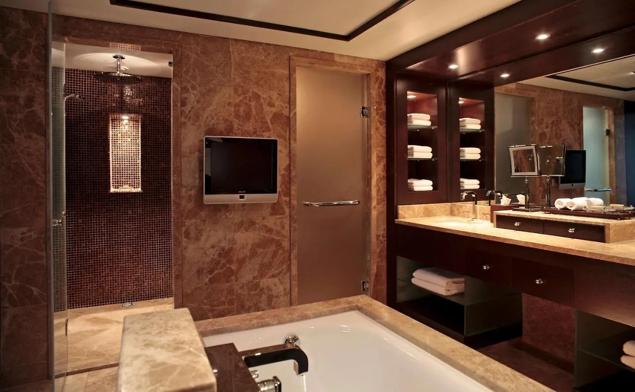 Hotel Hyatt Regency Kiev 5*,